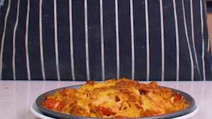 出鍋啦！?。】梢约狱c(diǎn)黑胡椒調(diào)味。