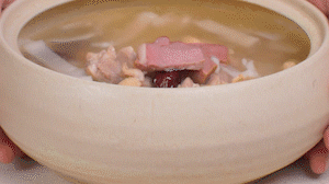 出鍋前5分鐘加鹽調味。